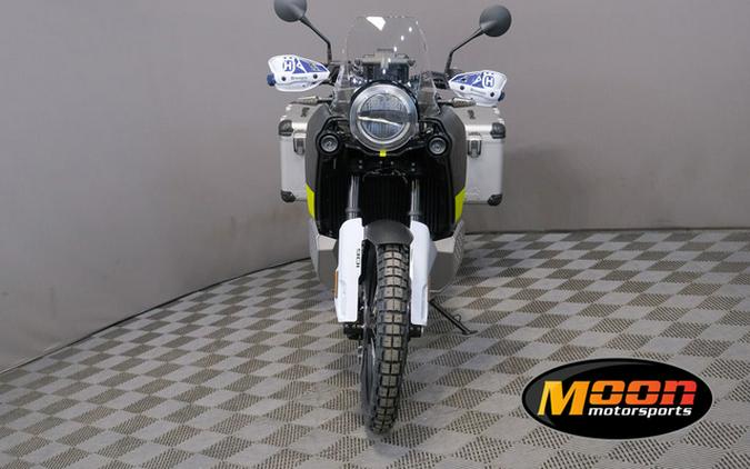 2023 Husqvarna Norden 901