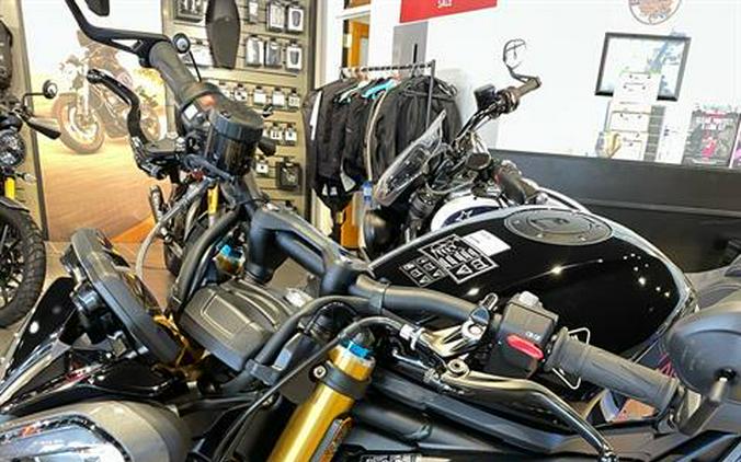 2025 Triumph Speed Triple 1200 RS