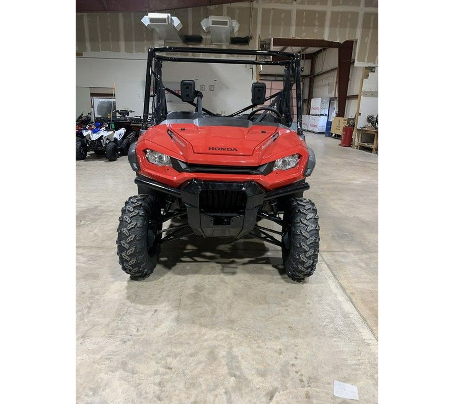 2025 Honda® Pioneer 1000