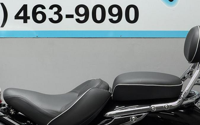 2025 Triumph Bonneville Speedmaster Snowdonia / Cranberry Red