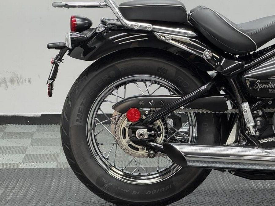 2025 Triumph Bonneville Speedmaster Snowdonia / Cranberry Red