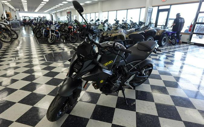 2023 Suzuki GSX-8S CA