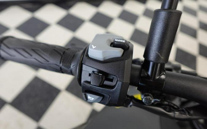 2023 Suzuki GSX-8S CA