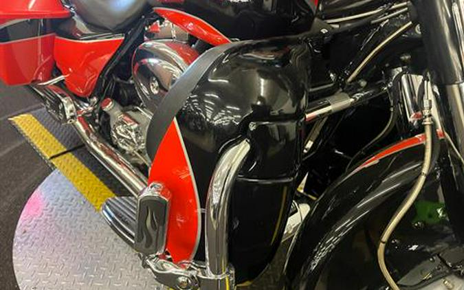 2004 Harley-Davidson FLHTCSE Screamin' Eagle® Electra Glide®