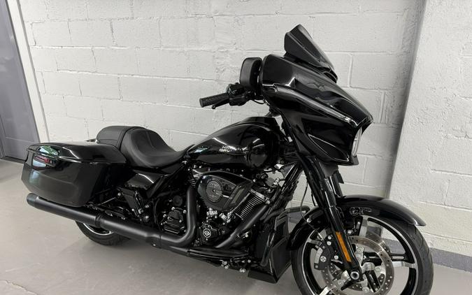 2024 Harley-Davidson FLHX Street Glide