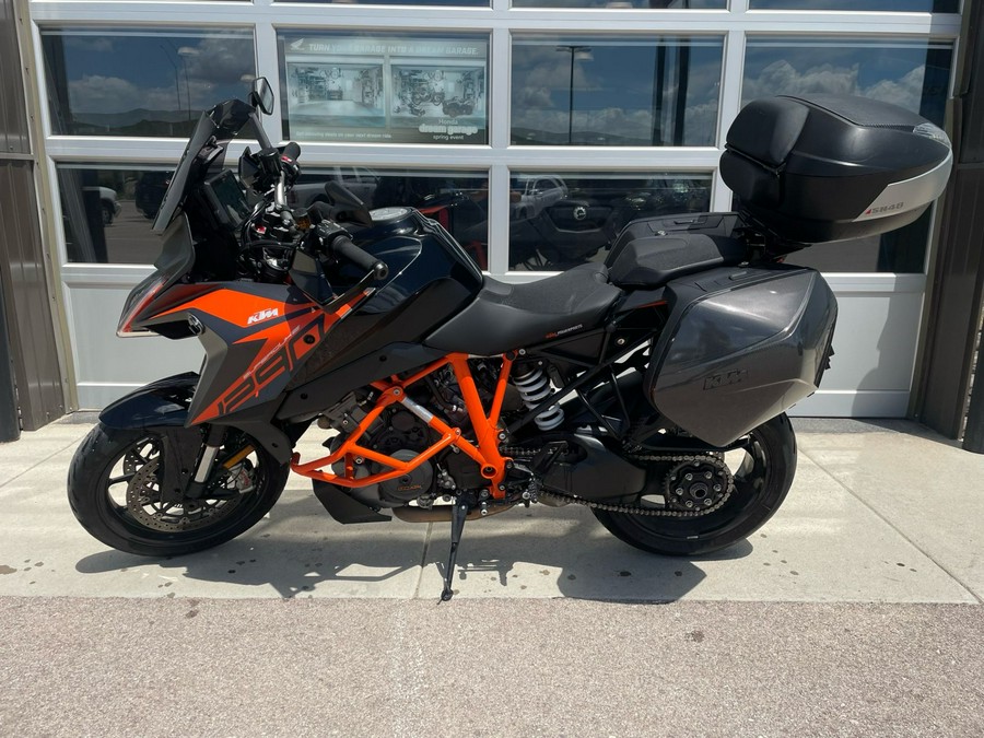 2019 KTM 1290 Super Duke GT