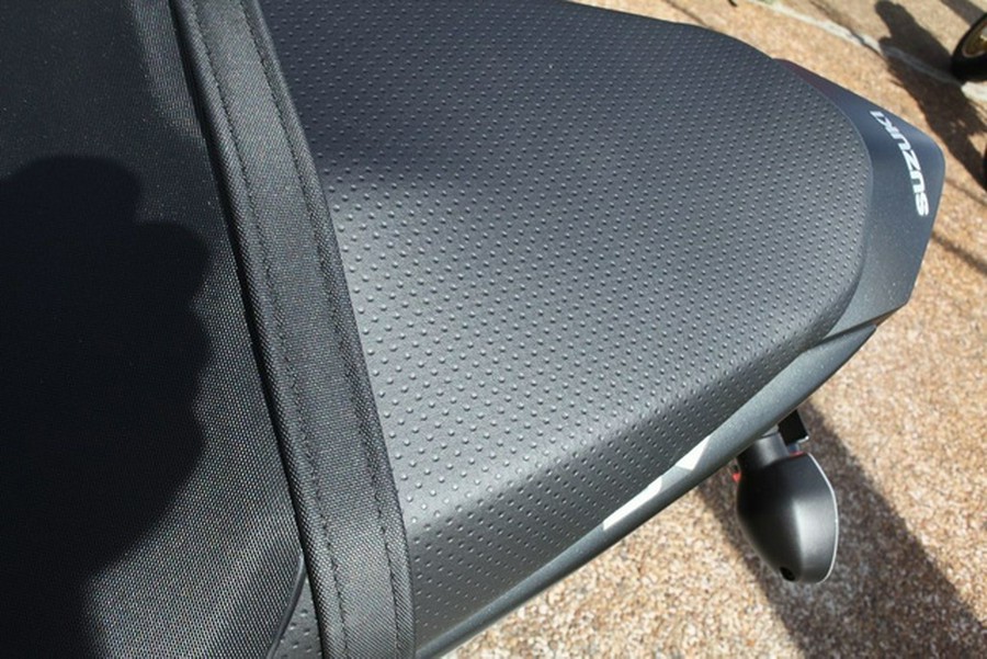 2025 Suzuki SV650 ABS