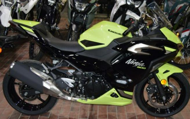 2026 Kawasaki Ninja® 500 SE ABS