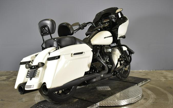 2018 Harley-Davidson Road Glide Special Bonneville Salt Pearl