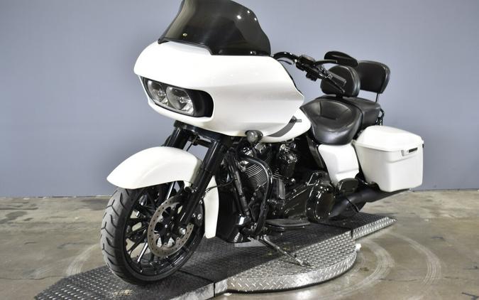 2018 Harley-Davidson Road Glide Special Bonneville Salt Pearl