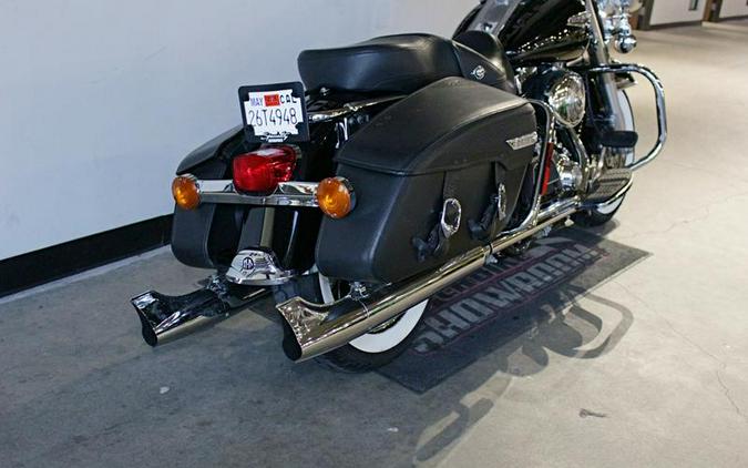2006 Harley-Davidson® FLHRCI - Road King® Classic