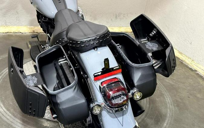 2026 Harley-Davidson® Heritage Classic® DRK BILIARD GRY