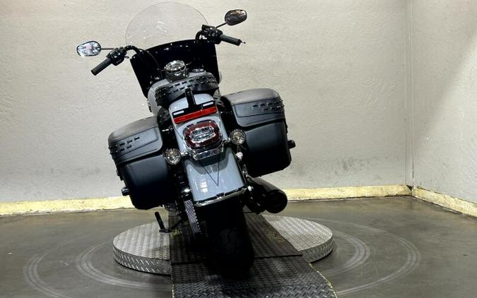 2026 Harley-Davidson® Heritage Classic® DRK BILIARD GRY