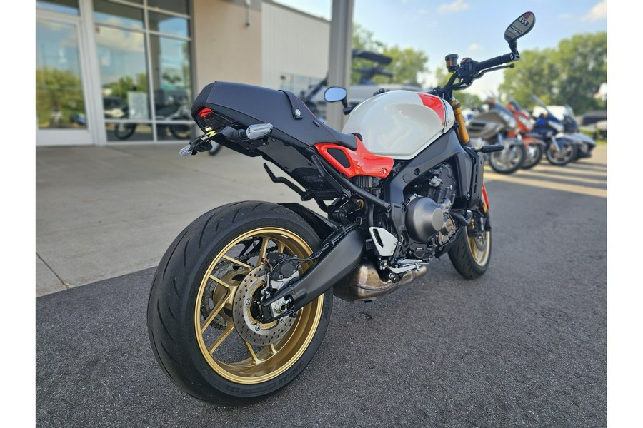2024 Yamaha XSR900