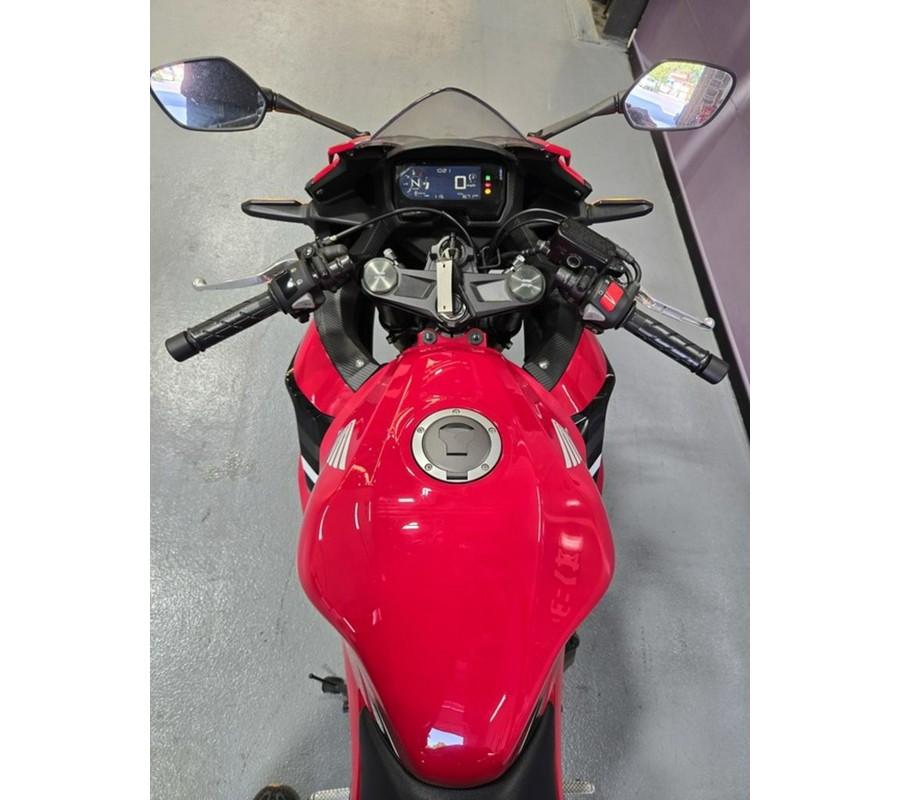 2022 Honda CBR500R ABS