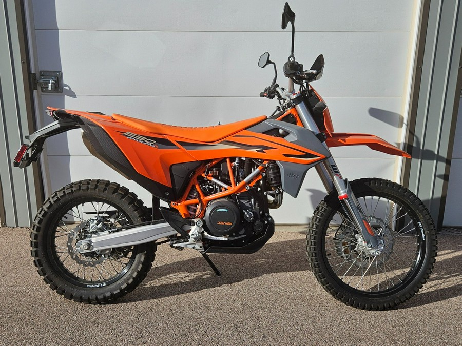 2023 KTM 690 Enduro R