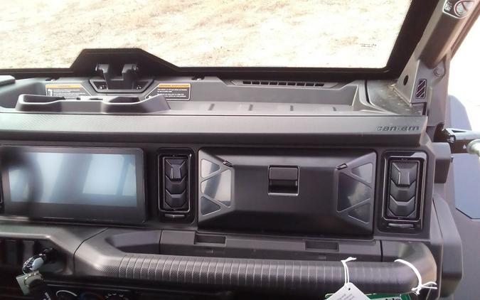 2026 Can-Am Defender MAX XT CAB HD11