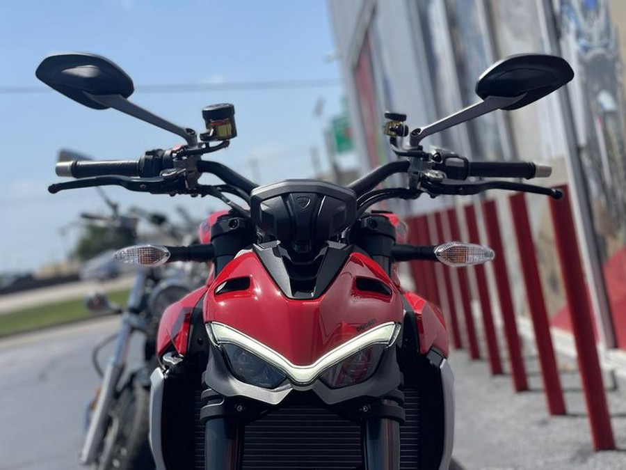 2024 Ducati Streetfighter V2 Red