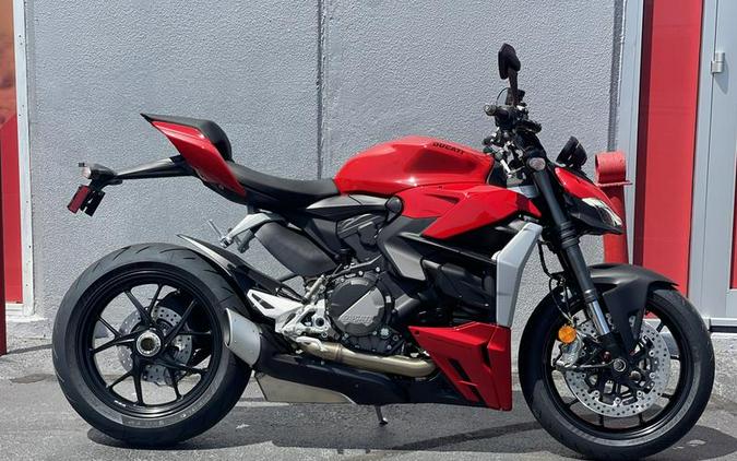 2024 Ducati Streetfighter V2 Red