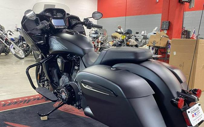 2026 Indian Motorcycle® Challenger® Dark Horse® Black Smoke