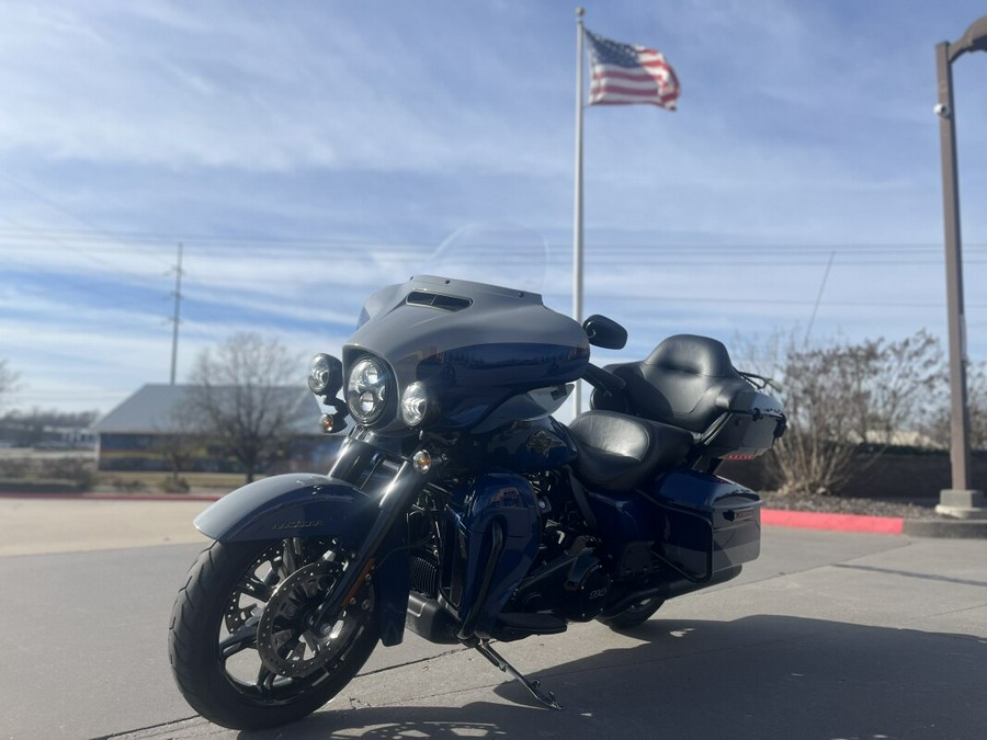 2023 Harley-Davidson® Ultra Limited FLHTK BIL BLU/BIL GRY