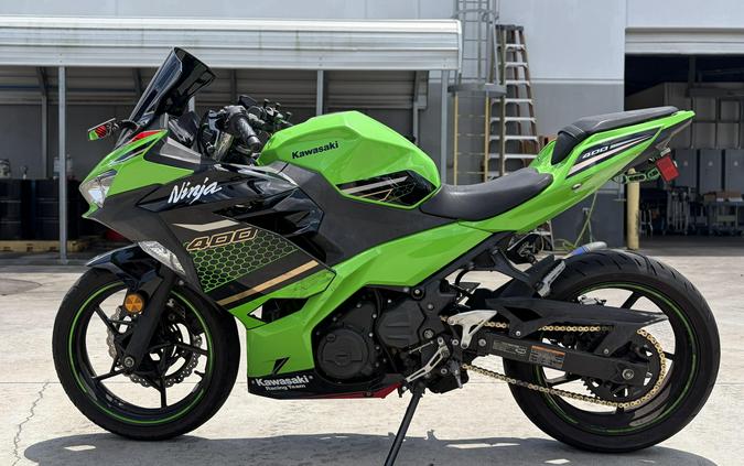 2020 Kawasaki Ninja 400 Base