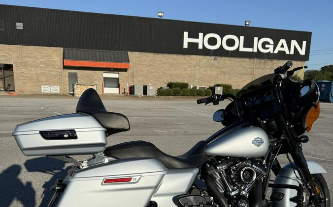 FLHXS 2023 Street Glide Special