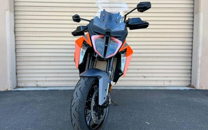 2024 KTM 1290 Super Duke GT