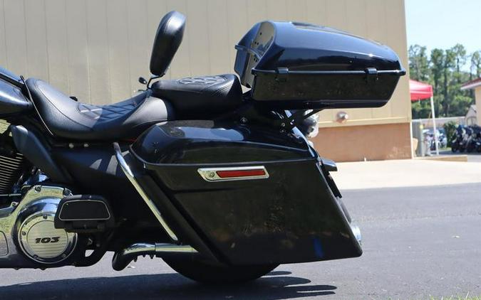 2013 Harley-Davidson® FLTRU - Road Glide® Ultra