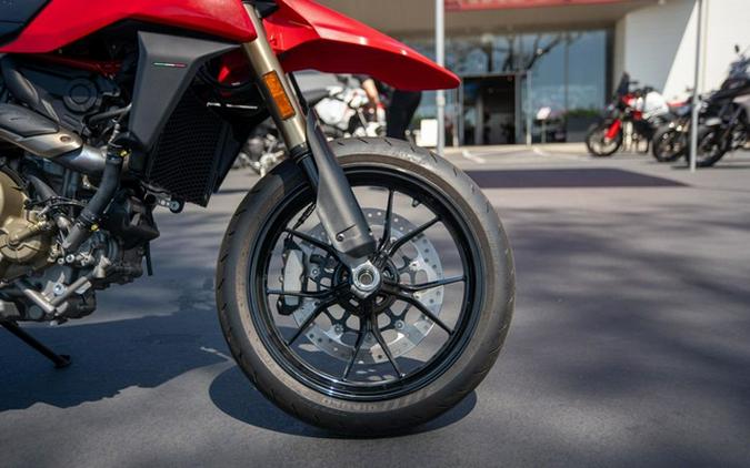2024 Ducati HYPERMOTARD 698