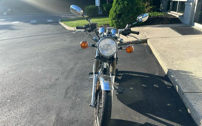 2015 Yamaha SR400 Base