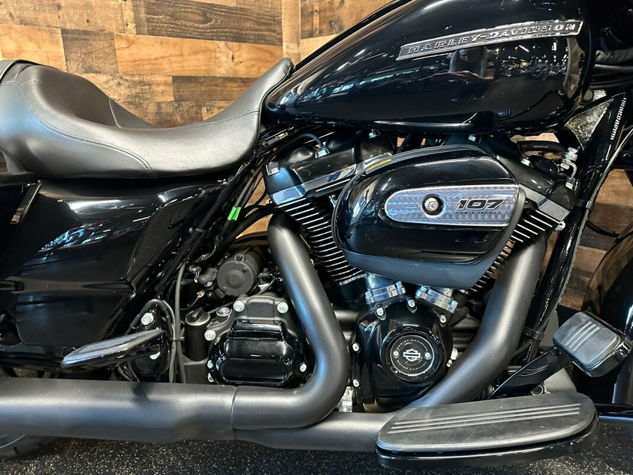 2018 Harley-Davidson Street Glide Special Vivid Black FLHXS