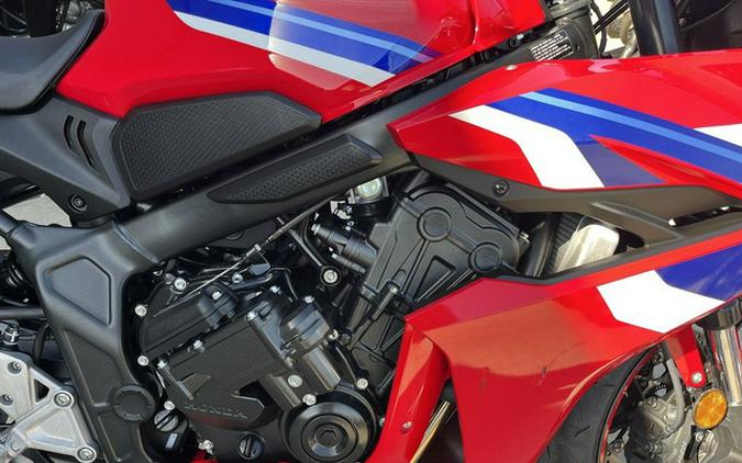 2025 Honda CBR650R E-Clutch