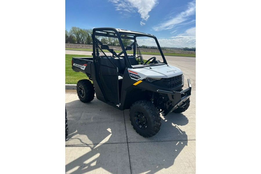 2024 Polaris Industries RANGER 1000 PREMIUM - WHITE LIGHTNING