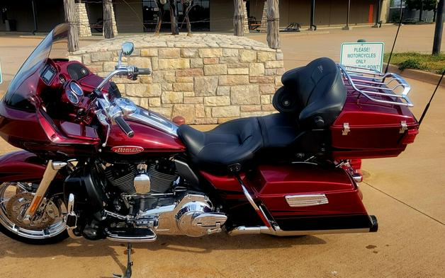 2011 Harley-Davidson® CVO™ Road Glide® Ultra Rio Red and Black Embe