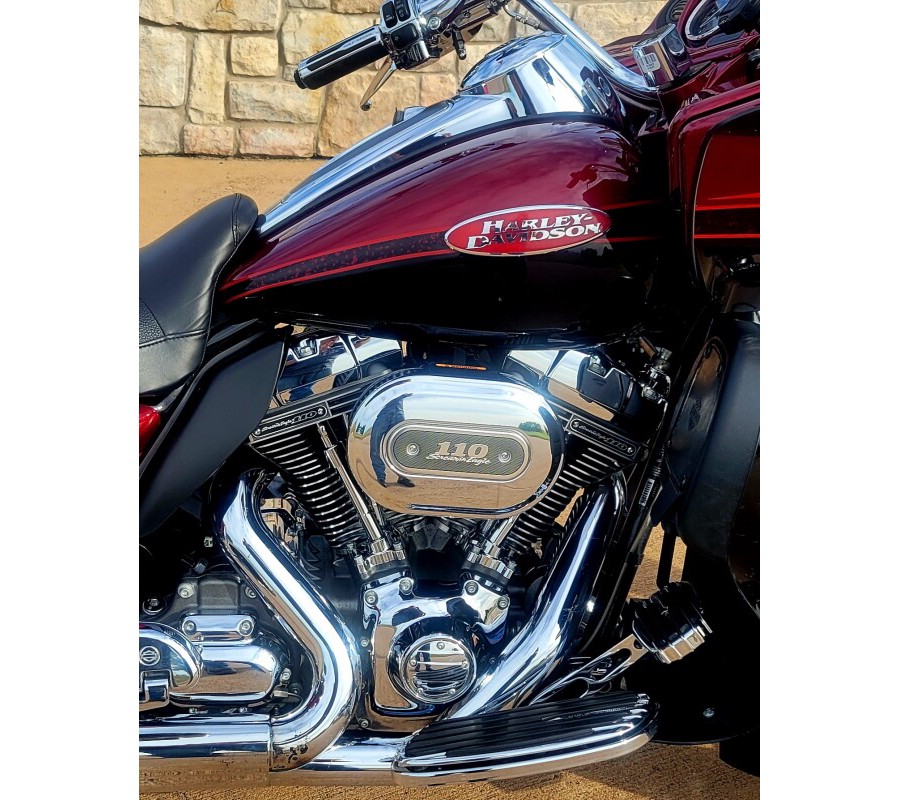 2011 Harley-Davidson® CVO™ Road Glide® Ultra Rio Red and Black Embe