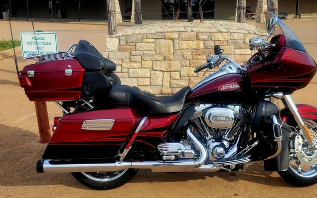 2011 Harley-Davidson® CVO™ Road Glide® Ultra Rio Red and Black Embe