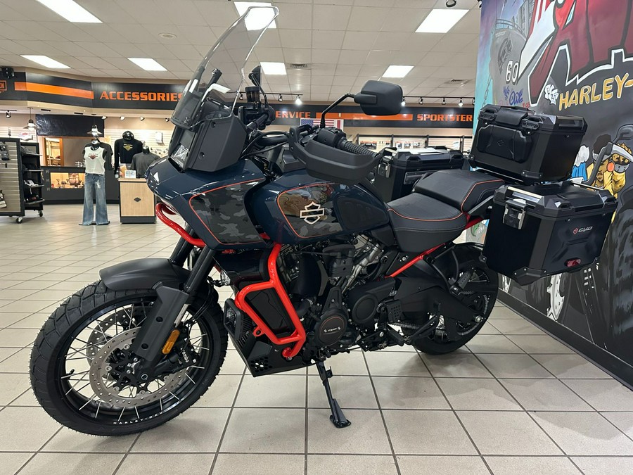 2025 Harley-Davidson CVO™ Pan America®