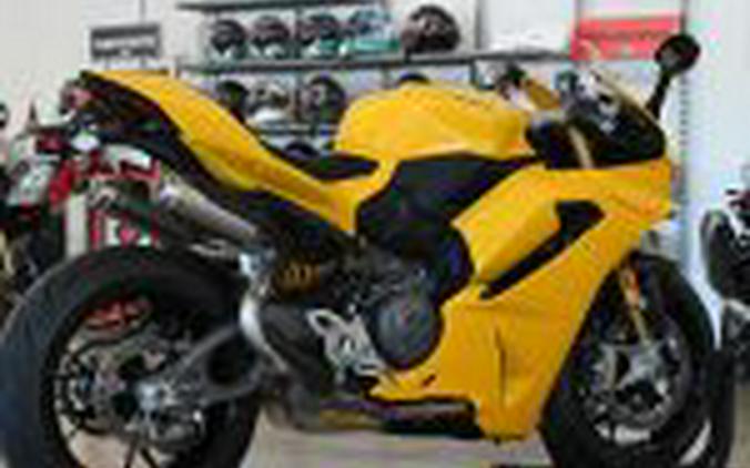 2026 Ducati Panigale V2 S
