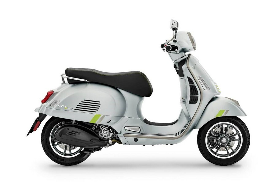 2023 Vespa GTS Super 300 Tech