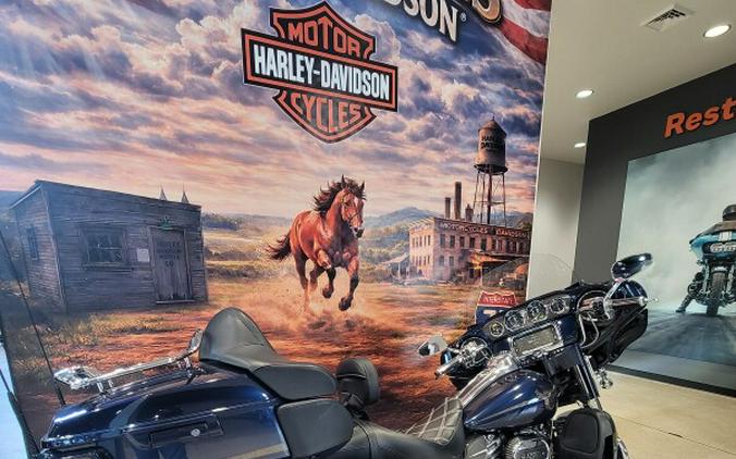 2018 Harley-Davidson 115th Anniversary CVO Limited Odyssey Blue FLHTKSE ANV
