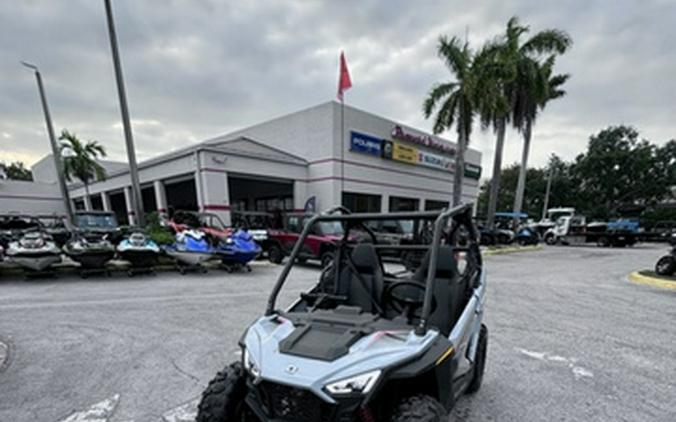 2024 Polaris RZR 200 EFI