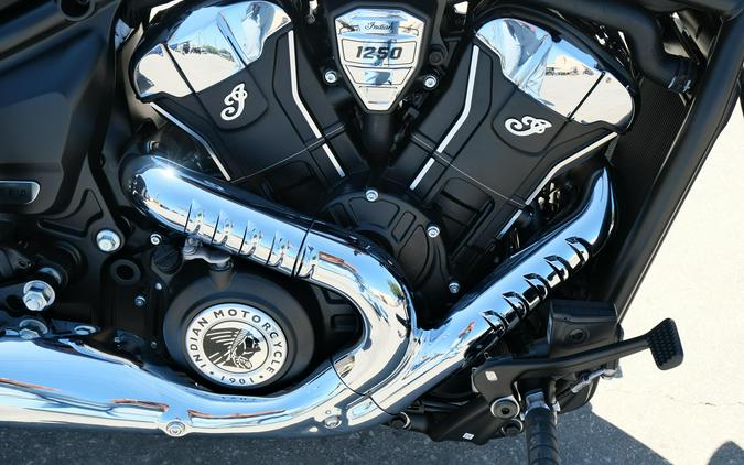 2025 INDIAN MOTORCYCLE SUPER SCOUT LIMITED WITH TECH PACKAGE