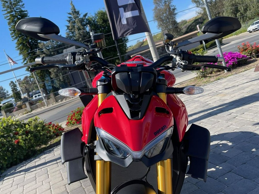 2024 Ducati Streetfighter V4 S Red