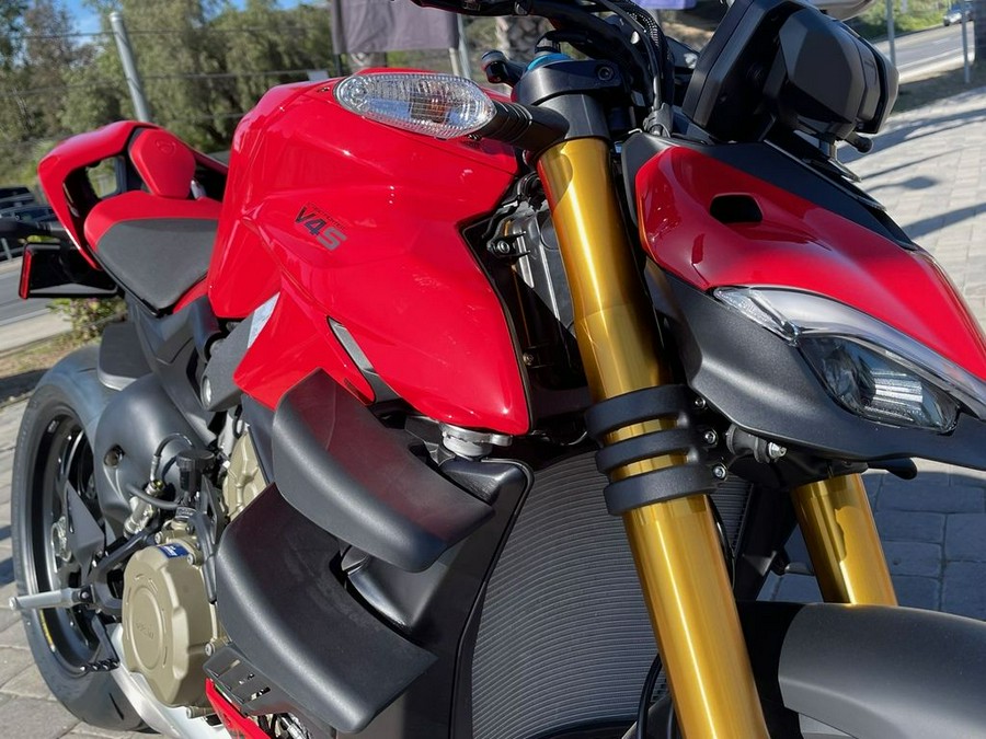 2024 Ducati Streetfighter V4 S Red