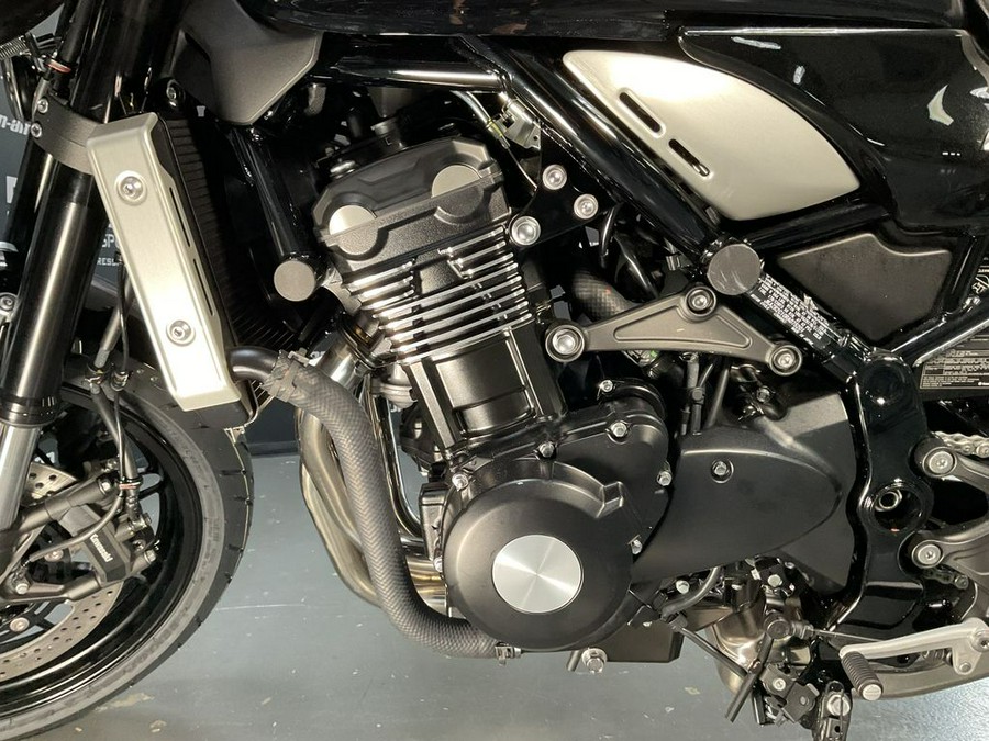 2024 Kawasaki Z900RS ABS