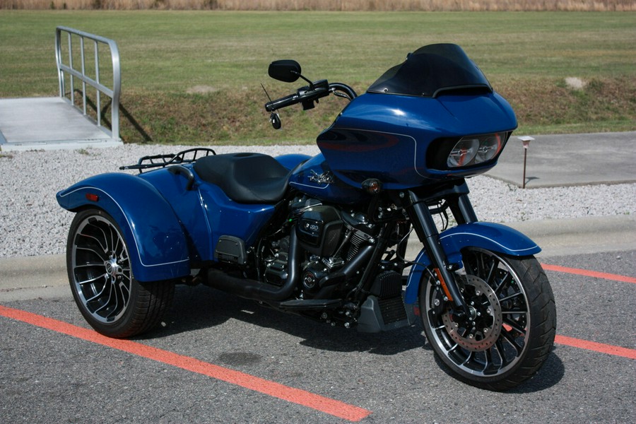 2023 Harley-Davidson® FLTRT Road Glide® 3