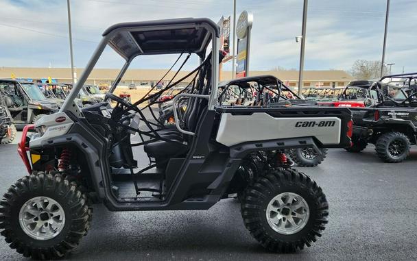 2024 Can-Am® Defender X mr HD10