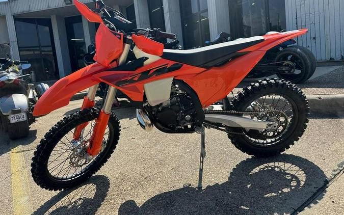 2025 KTM 300 XC