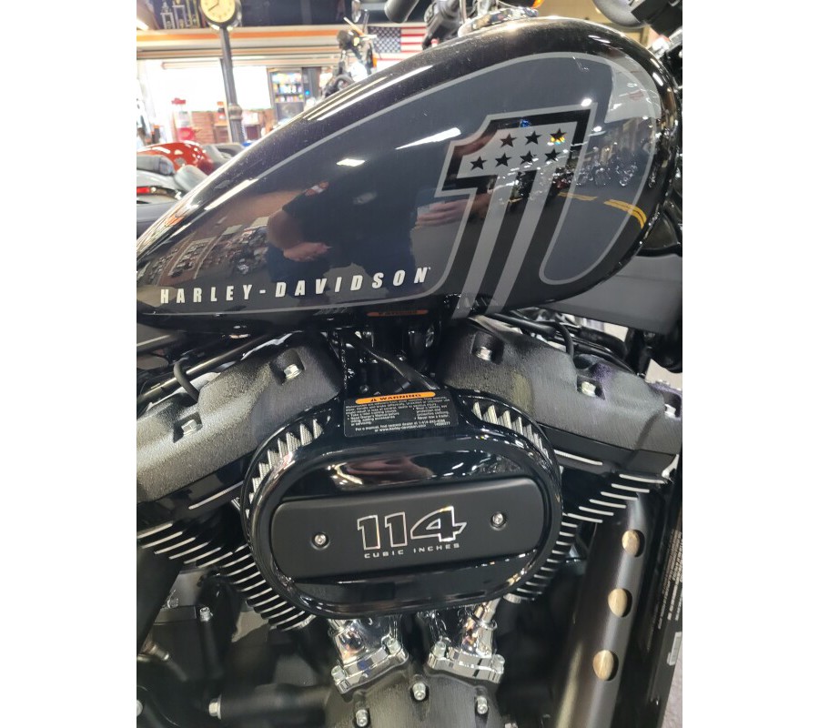 2024 Harley-Davidson Street Bob 114 Vivid Black